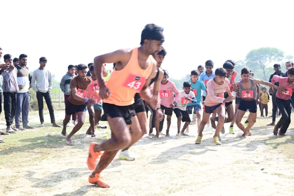 Read more about the article लेखनशाला दौड़ प्रतियोगिता 2025: रायबरेली में हुआ सफल आयोजन, विजेताओं को मिला सम्मान