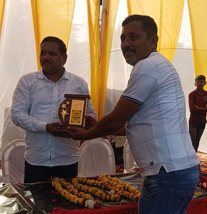 Read more about the article एकता कप क्रिकेट प्रतियोगिता का भव्य समापन, चेतलाला बना विजेता